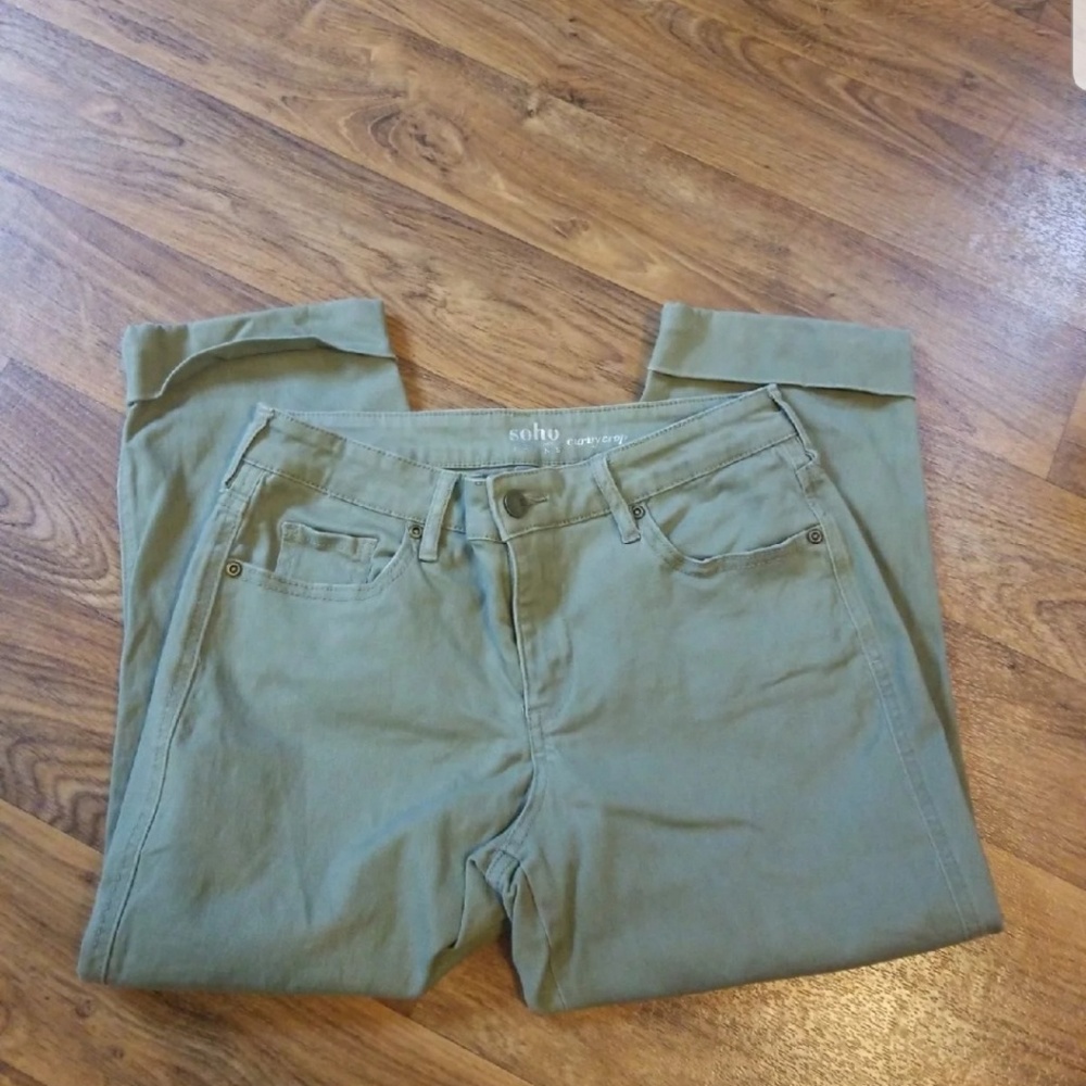 NWOT Crop Jean Capri